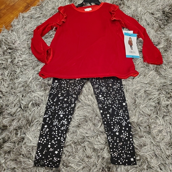 NWT Girl's BCBGirls 2pc Outfit size 4T - Picture 2 of 9